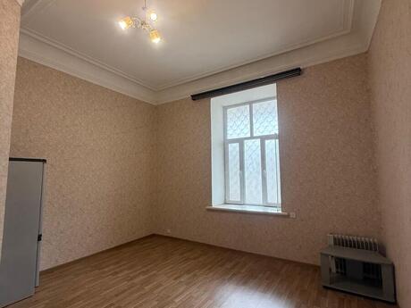 3-room apartment for rent, 130 m², Xətai: 1 200 ₼/mo 3
