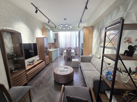 3-комнатная квартира, 100 м², İnşaatçılar: 290 000 ₼ 3