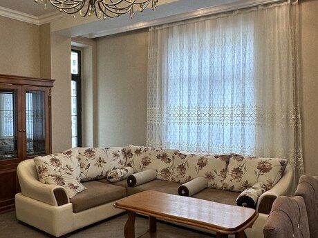 2-room apartment for rent, 68 m², Renessans Palace: 1 200 ₼/mo 5