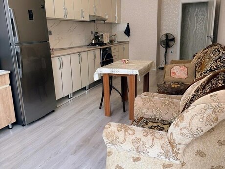 2-room apartment for rent, 110 m², Nərimanov: 800 ₼/mo 4