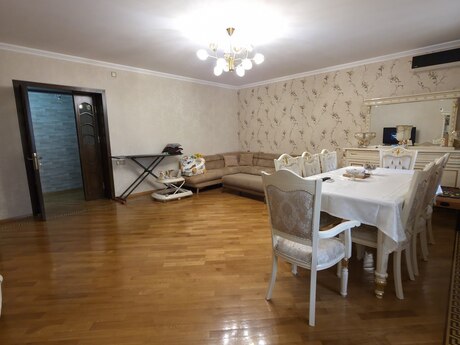 4 otaqlı mənzil, 120 m², Bakıxanov: 247 000 ₼ 4