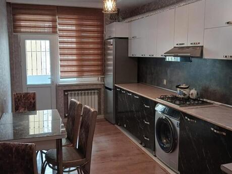 3-room apartment for rent, 131 m², Nəriman Nərimanov: 1 250 ₼/mo 5