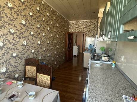 2-room apartment for rent, 76 m², Xalqlar Dostluğu: 650 ₼/mo 2