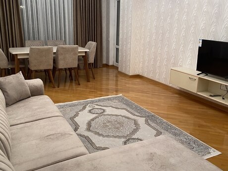Аренда: 2-комнатная квартира, 105 м², Nizami: 820 ₼/мес 2