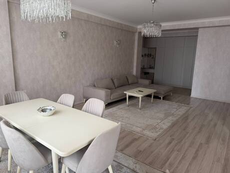 3-room apartment for rent, 117 m², Şah İsmayıl Xətai: 1 700 ₼/mo 4