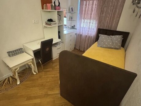 4-комнатная квартира, 148 м², 20 Yanvar: 310 000 ₼ 4