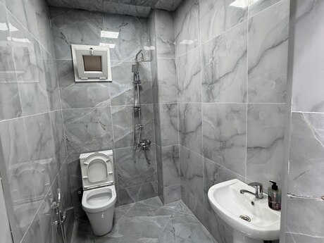 5 otaqlı həyət evi, 140 m², Binə: 140 000 ₼ 5