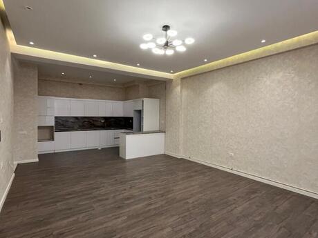 2-room apartment, 83 m², 28 May: 348 000 ₼ 4