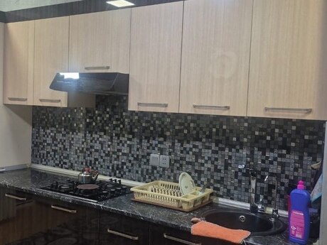 Kirayə 3 otaqlı mənzil, 130 m², Həzi Aslanov: 750 ₼/ay 3