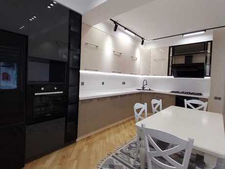 4 otaqlı mənzil, 160 m², Həzi Aslanov: 469 000 ₼ 3