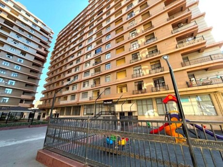 4 otaqlı mənzil, 256 m², 28 May: 690 000 ₼ 2
