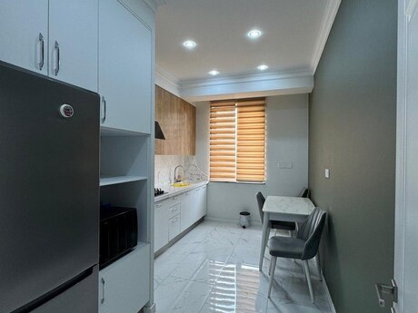 2-room apartment for rent, 80 m², Nəriman Nərimanov: 1 200 ₼/mo 4