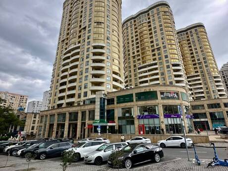 Elan №6516106 - Bakı, Nizami m., 4 otaqlı, 220 m²
