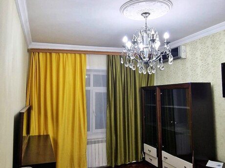Аренда: 3-комнатная квартира, 90 м², Qara Qarayev: 700 ₼/мес 2