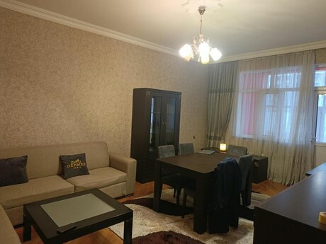 2-room apartment for rent, 75 m², Nərimanov: 1 150 ₼/mo 2