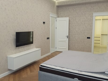3-room apartment for rent, 125 m², İçəri Şəhər: 1 780 ₼/mo 3