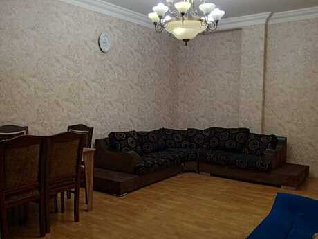 2-room apartment for rent, 65 m², 8 Noyabr: 650 ₼/mo 2