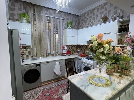 9-room house, 300 m², M.Ə.Rəsulzadə: 360 000 ₼ 4