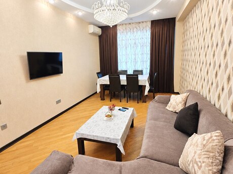 3 Qara Qarayev