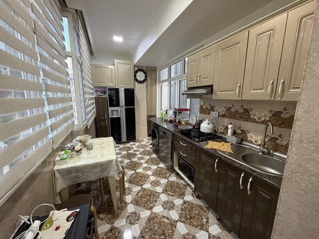 3 otaqlı mənzil, 70 m², İnşaatçılar: 160 000 ₼ 4