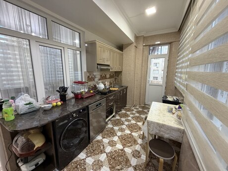 3 otaqlı mənzil, 70 m², İnşaatçılar: 160 000 ₼ 3