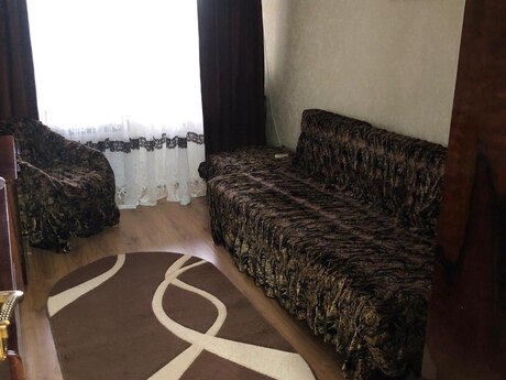 Kirayə 3 otaqlı mənzil, 50 m², İçəri Şəhər: 700 ₼/ay 4