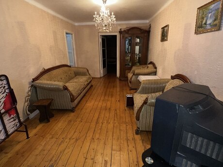 3-room apartment for rent, 90 m², Gənclik: 800 ₼/mo 2