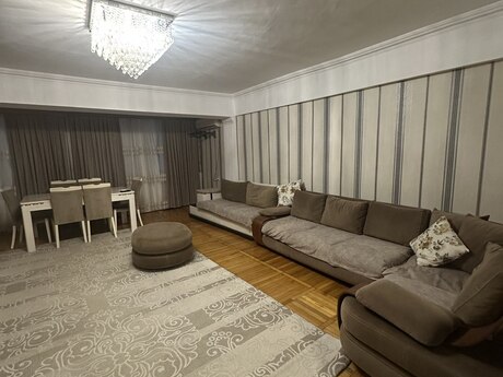 4-комнатная квартира, 105 м², Nəriman Nərimanov: 220 000 ₼ 2