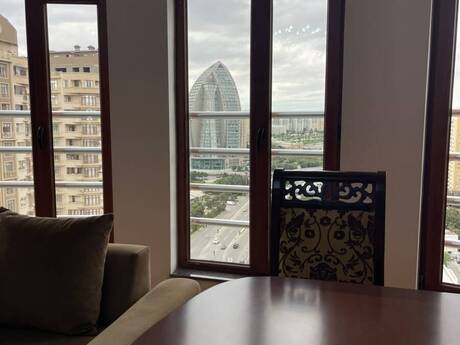 Kirayə 3 otaqlı mənzil, 130 m², Şah İsmayıl Xətai: 1 300 ₼/ay 4