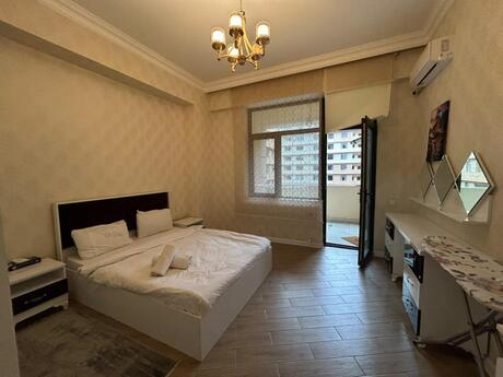 3-комнатная квартира, 151 м², 28 May: 550 000 ₼ 2