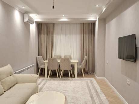 2-room apartment for rent, 95 m², Memar Əcəmi: 700 ₼/mo 3