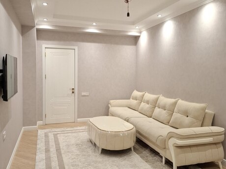 2-room apartment for rent, 95 m², Memar Əcəmi: 700 ₼/mo 4