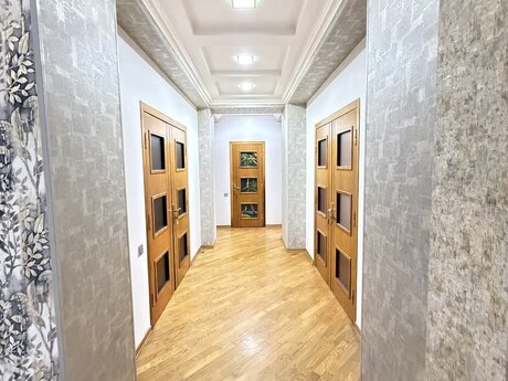 Əhmədlidə 3 otaqlı yeni tikili mənzil satılır, 145 m², 450 000 AZN, şəkil 2 / 12