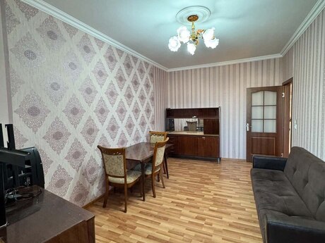 2-room apartment for rent, 60 m², Azadlıq Prospekti: 650 ₼/mo 3