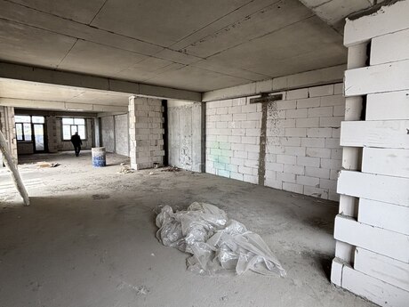 8-ci mikrorayonda 4 otaqlı yeni tikili mənzil satılır, 156 m², 444 000 AZN, şəkil 3 / 6