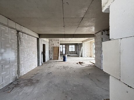 8-ci mikrorayonda 4 otaqlı yeni tikili mənzil satılır, 156 m², 444 000 AZN, şəkil 2 / 6