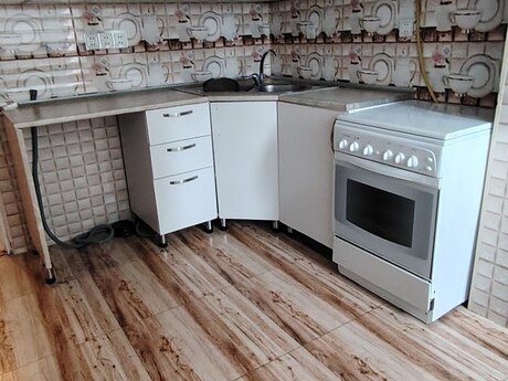 9-cu mikrorayonda 2 otaqlı köhnə tikili mənzil satılır, 56 m², 198 000 AZN, şəkil 5 / 10