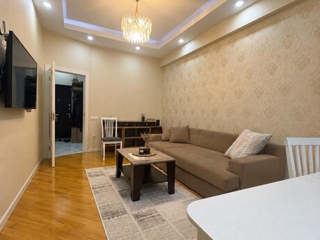 Kirayə 2 otaqlı mənzil, 45 m², İnşaatçılar: 350 ₼/ay 2