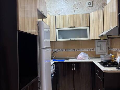 2-room apartment for rent, 65 m², Həzi Aslanov: 250 ₼/mo 3