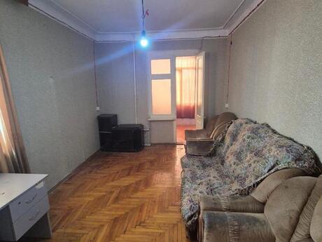 2-room old-build apartment for sale in Xalqlar Dostluğu, 45 m², 120 000 AZN, photo 2 / 7
