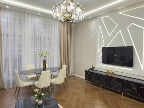 Elan №6516756 - Bakı, 28 May m., 2 otaqlı, 85 m², 7/17 mərtəbə