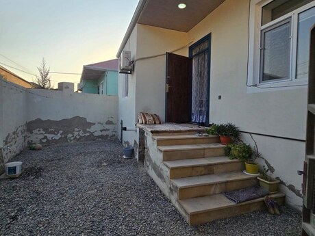 3 otaqlı həyət evi, 100 m², Binə: 66 000 ₼ 3