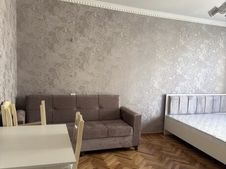 Kirayə 1 otaqlı mənzil, 35 m², Elmlər Akademiyası: 650 ₼/ay 3