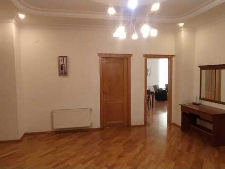 4-комнатная квартира, 220 м², Nizami: 485 000 ₼ 5