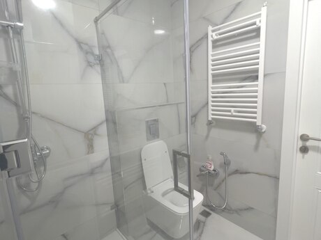 Kirayə 2 otaqlı mənzil, 84 m², Qara Qarayev: 1 000 ₼/ay 4