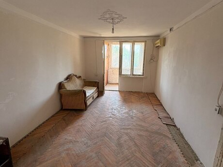 2 otaq · 55 m² · 4/5 mərtəbə, Elmlər Akademiyası