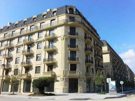 3 otaq · 135 m² · 3/7 mərtəbə, Ağ şəhər