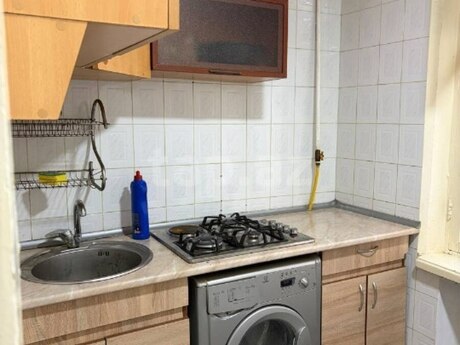 Аренда: 1-комнатная квартира, 45 м², Elmlər Akademiyası: 500 ₼/мес 4