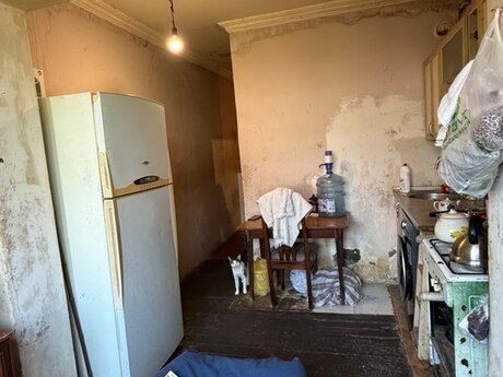 İnşaatçılarda 1 otaqlı köhnə tikili mənzil satılır, 50 m², 120 000 AZN, şəkil 2 / 8