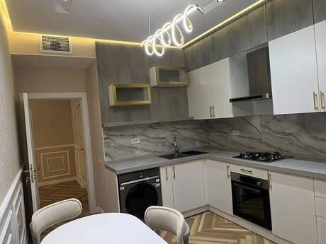 3-room apartment for rent, 142 m², Elmlər Akademiyası: 2 200 ₼/mo 4